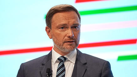 Vergi mükelleflerinin yükü azalacak Vergi mükelleflerinin yükü azalacak