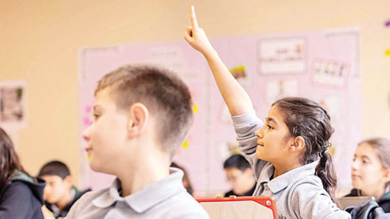 Depremzede öğrenciler, Darüşşafaka’da eğitime başladı