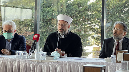 Diyanet İşleri Başkanı Prof. Dr. Ali Erbaş’tan Özgür Özel’e tepki: Talihsiz bir konuşma