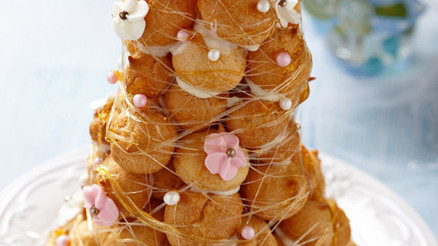 Pataşu hamuruyla yapılan croquembouche nedir Croquembouche nasıl yapılır