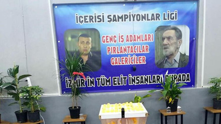 Yine aynı yer yine baskın Dikkat çeken pankart... Yine aynı yer yine baskın Dikkat çeken pankart...