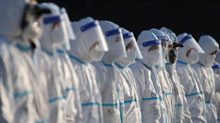Çinli doktor, ateşli hastayı tedavi ettiği için 7 yıl hapis cezası alabilir