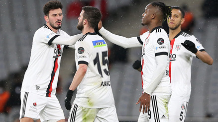 VavaCars Fatih Karagümrük 0 - 1 Beşiktaş (Maç özeti ve goller)