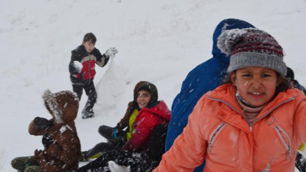 İstanbulda bugün okul tatil mi Karneler verilecek mi İstanbul Valisi Ali Yerlikayadan son dakika açıklaması İstanbulda bugün okul tatil mi Karneler verilecek mi İstanbul Valisi Ali Yerlikayadan son dakika açıklaması