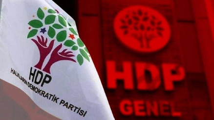 Son dakika... HDPye kapatma davası AYM esas hakkındaki görüşü HDPye gönderdi