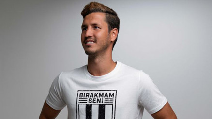 Son Dakika: Beşiktaşta Salih Uçan için sürpriz transfer iddiası İttifak Holding Konyaspor talip oldu...