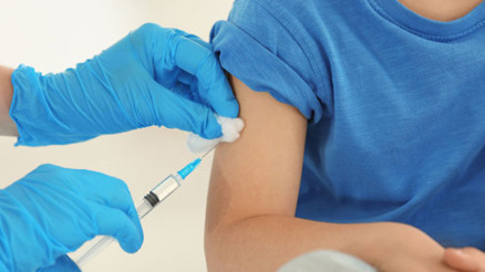 İranda 5-11 yaş arası çocuklara Kovid-19 aşısı uygulanması