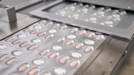 Son dakika: Pfizer Kovid hapı Avrupada onaylandı