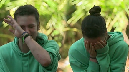 Survivor Nisa eski sevgilisi Barışı ima ederek gözyaşlarına boğuldu Survivor Nisa eski sevgilisi Barışı ima ederek gözyaşlarına boğuldu