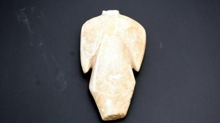 İzmirde heyecanlandıran gelişme 6 bin yıllık tanrıça heykelciği bulundu