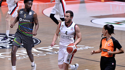 Beşiktaş Icrypex 94-73 Aliağa Petkimspor