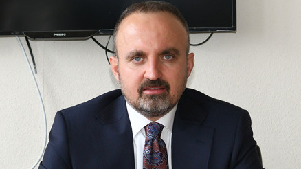 AK Partili Turan: Kendi kinlerinde boğulsunlar
