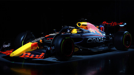 Oracle Red Bull Racing, yeni aracı RB18i tanıttı Max Verstappen ve Sergio Perezin ilk sözleri