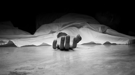 Komplo tarikatına kandı, karısını ajan sanıp ölürdü Komplo tarikatına kandı, karısını ajan sanıp ölürdü