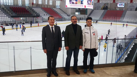 Avrupa’nın en büyüğü ve en güzel buz pisti Zeytinburnu’nda