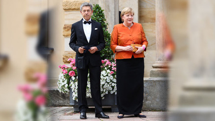 Ayakkabı müzesi Merkel’den vazgeçmiyor