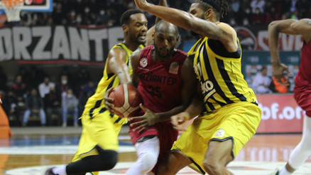 Fenerbahçe Beko deplasmanda kazandı