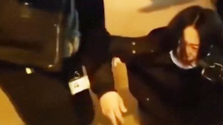 Yine bilet denetçisi, yine şiddet.. Yolcunun parmağını kırdı