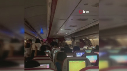 Çinli hamile kadın uçakta doğum yaptı