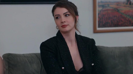 Aşk Mantık İntikamın Esra Erteni Burcu Özberk kimdir İşte, Burcu Özberk dizileri