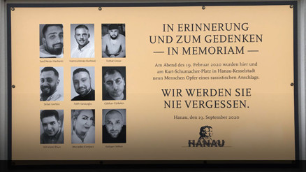 Hanau katliamı 2. yılında anıldı