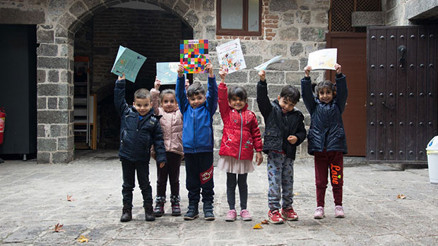 ÇOCUKLAR İÇİN KOŞACAKLAR