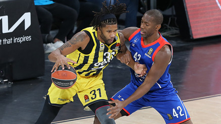 Sakatzede Fener salladı ama yıkamadı