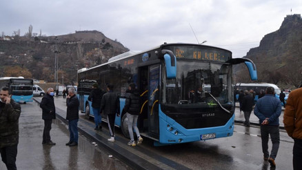 Bugün gözler toplu taşımada