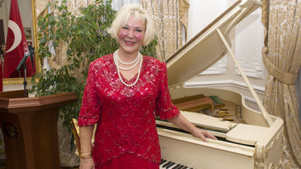 Sümerolog Muazzez İlmiye Çığ’a ‘Örnek Türk Kadını’ ödülü