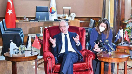 Frieden: Ukrayna işgali AB-Türkiye ilişkilerini yakınlaştırmalı