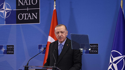 Son dakika: Cumhurbaşkanı Erdoğandan NATO Liderler Zirvesinde çarpıcı mesajlar: Müttefikler arasında ambargo olmamalı