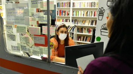 Kitap istasyonu büyük ilgi gördü Kitap istasyonu büyük ilgi gördü