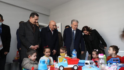 Şahin’e bağış jesti