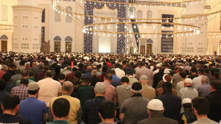 Teravih namazı nasıl kılınır Teravih namazı kaç rekat İşte teravih namazı hakkında bilgiler