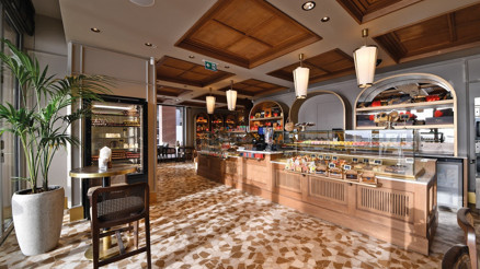 Asırlık pastane yeni adresinde