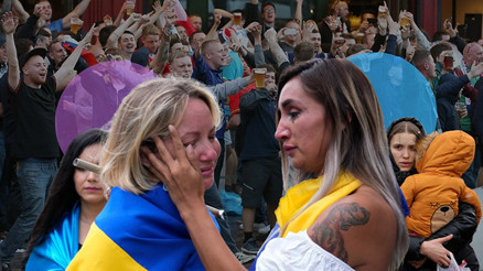 Sığınmacı Ukraynalı kadınlar için başlatılan kampanya, tacizciler ve seks tacirleri için Tinder işlevi görüyor