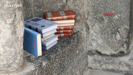 Cami girişine FETÖ elebaşı Gülenin yazdığı kitap bırakıldı