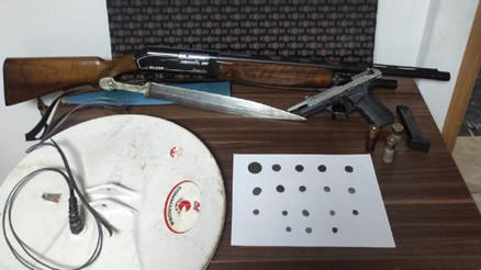 Muğlada tarihi eser operasyonu: Lejyoner kılıcı ele geçirildi