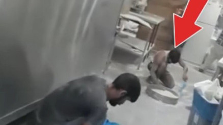 Edirnede fırında skandal görüntü Yere dökülen unları toplayıp lavaş yaptı