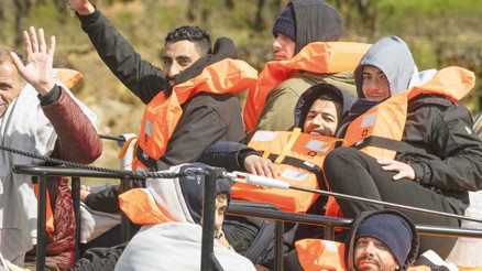 İngiltere mültecileri Ruanda’ya taşıyacak