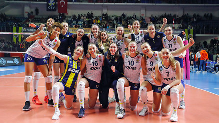 Kupa Voleyde finalin adı belli oldu