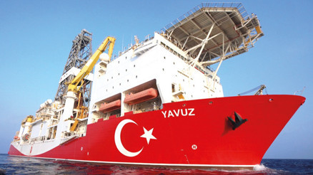 3 gemi aynı anda Karadeniz’de 3 gemi aynı anda Karadeniz’de