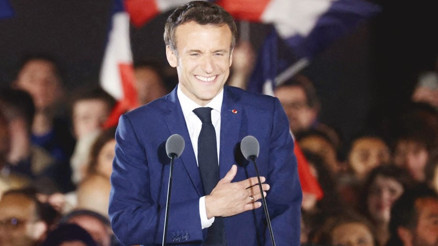 Kazanan Macron oldu