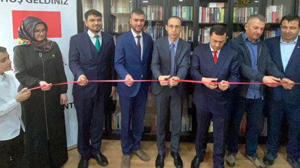 İngiltere’de 1001 kitaplı Okuma Evi açıldı