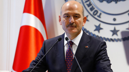 Bakan Soyludan yola çıkacak vatandaşlara çağrı: Buradan sesleniyoruz hatta yalvarıyoruz Bakan Soyludan yola çıkacak vatandaşlara çağrı: Buradan sesleniyoruz hatta yalvarıyoruz
