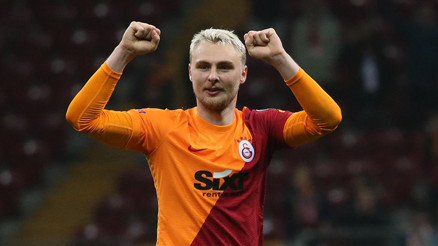 Sevilladan Galatasaraylı Victor Nelssona kanca Kjaerden sonra hamle, 15 milyon euro...