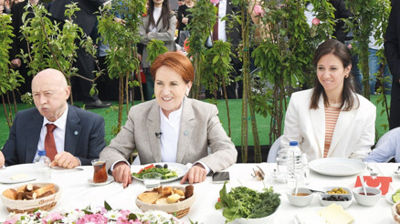 İYİ Parti bayram sofrası kurdu