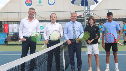 Sadettin Saran, Uluslararası Cudi Cup’ta gösteri maçı yaptı