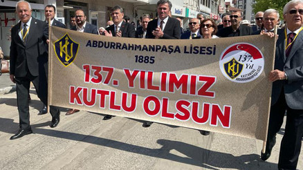 Tarihi lise için Devlet Övünç Madalyası çağrısı