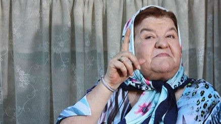 Defne Yalnız kimdir, nereli, kaç yaşında Defne yalnız filmleri ve dizileri